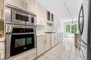 26 Sherwood Dr, Mountain Lakes, NJ 07046 - Photo 8