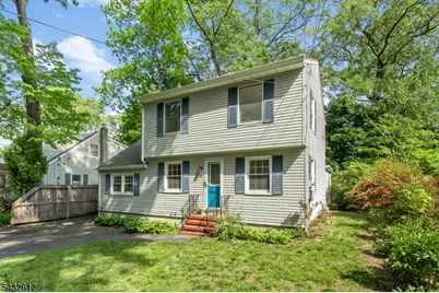 10 Iroquois Trl, Denville, NJ 07834 - Photo 2