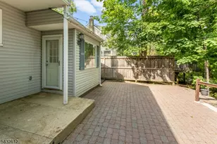10 Iroquois Trail, Denville, NJ 07834 - Photo 18