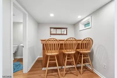 208 Wyoming St, Westfield, NJ 07090 - Photo 18