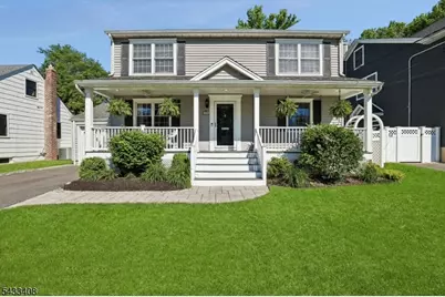 208 Wyoming St, Westfield, NJ 07090 - Photo 2