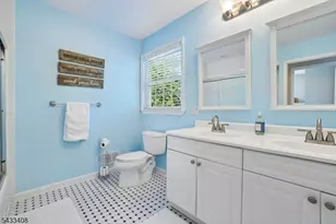 208 Wyoming St, Westfield, NJ 07090 - Photo 16