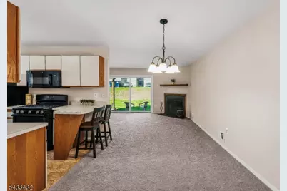 313 Spruce Hills Dr #313, Glen Gardner, NJ 08826 - Photo 6