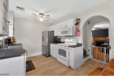 339 N 8th Ave, Manville, NJ 08835 - Photo 8