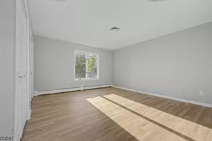 22 Flynn Pl, Wayne, NJ 07470 - Photo 18