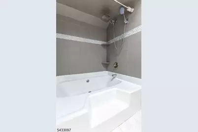 22 Flynn Pl, Wayne, NJ 07470 - Photo 16
