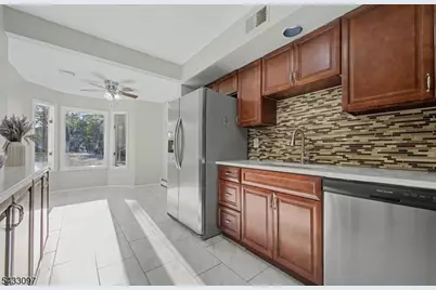 22 Flynn Pl, Wayne, NJ 07470 - Photo 10
