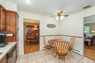 34 Terhune St, East Hanover Township, NJ 07936 - Photo 8