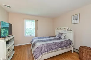 34 Terhune St, East Hanover Township, NJ 07936 - Photo 18