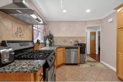 1319 Liberty Ave, Union Township, NJ 07083 - Photo 22