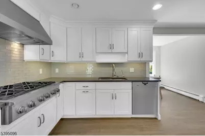 306 Eyland Ave, Roxbury Township, NJ 07876 - Photo 18