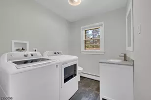 306 Eyland Ave, Roxbury Township, NJ 07876 - Photo 32