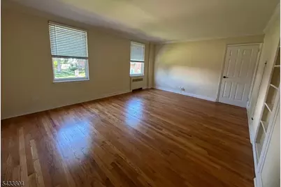 160 Gordonhurst Ave #E21, Montclair, NJ 07043 - Photo 8