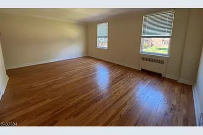 160 Gordonhurst Ave #E21, Montclair, NJ 07043 - Photo 4