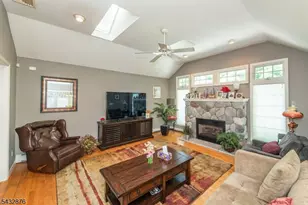 17 Morningside Cir, Little Falls Township, NJ 07424 - Photo 14