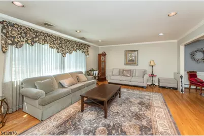 17 Morningside Cir #1, Little Falls Township, NJ 07424 - Photo 4