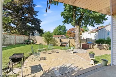 32 Valley View Dr, Mine Hill, NJ 07803 - Photo 16