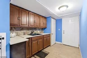 32 Valley View Dr, Mine Hill, NJ 07803 - Photo 22