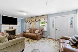 32 Valley View Dr, Mine Hill, NJ 07803 - Photo 4
