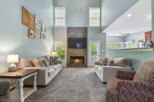213 Austin Cir, Greenwich Township, NJ 08886 - Photo 20