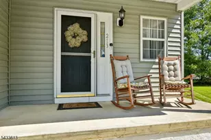 213 Austin Cir, Greenwich Township, NJ 08886 - Photo 4