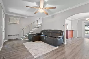 175 Colonial Rdwest, Union Township, NJ 07083 - Photo 6