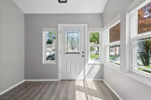 175 Colonial Rdwest, Union Township, NJ 07083 - Photo 4