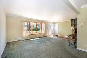 11 Allen Dr, Wayne, NJ 07470 - Photo 6