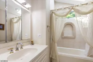 11 Allen Dr, Wayne, NJ 07470 - Photo 26