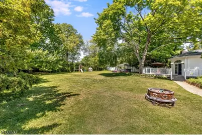 11 Allen Dr, Wayne, NJ 07470 - Photo 38
