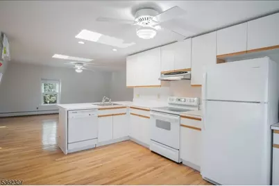 46 Franklin Pl #3, Summit, NJ 07901 - Photo 8
