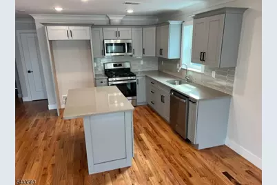1060 Magnolia Ave, Elizabeth, NJ 07201 - Photo 10