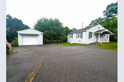 25 Roosevelt Ave, Victory Gardens, NJ 07801 - Photo 2