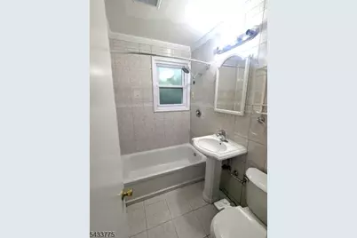 25 Roosevelt Ave, Victory Gardens, NJ 07801 - Photo 14
