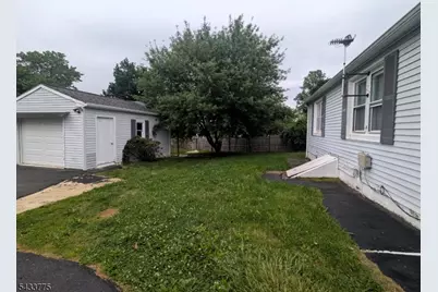 25 Roosevelt Ave, Victory Gardens, NJ 07801 - Photo 4