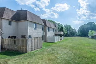 21 Carriage Pl, Edison Twp., NJ 08820 - Photo 38