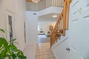 21 Carriage Pl, Edison Twp., NJ 08820 - Photo 34