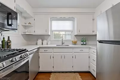 21 Doris Pkwy, Westfield, NJ 07090 - Photo 14
