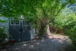 26 Cumberland Ave, Verona, NJ 07044 - Photo 32