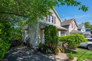 26 Cumberland Ave, Verona, NJ 07044 - Photo 2