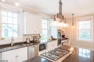 29 Stevens St, Bernardsville, NJ 07924 - Photo 18
