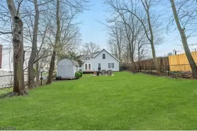 590 Woodland Ave, Mountainside, NJ 07092 - Photo 34