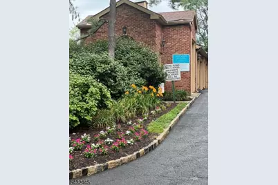 34 Mews Ln, South Orange, NJ 07079 - Photo 10