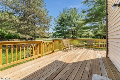 130 Locust Ct, Raritan Township, NJ 08822 - Photo 24