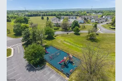 130 Locust Ct, Raritan Township, NJ 08822 - Photo 28