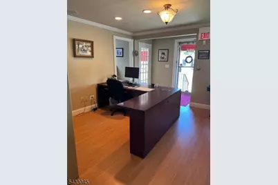 104 S Livingston Ave, Livingston, NJ 07039 - Photo 4