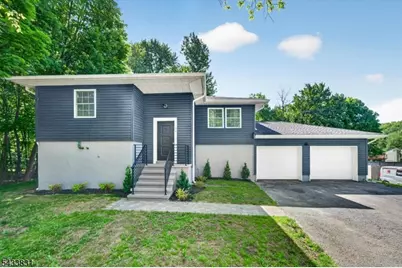 62 Barry Dr, Vernon, NJ 07422 - Photo 1
