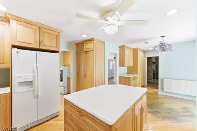 3 Elm St, Chester, NJ 07930 - Photo 4