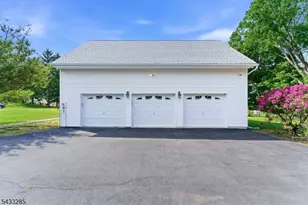 3 Elm St, Chester, NJ 07930 - Photo 26