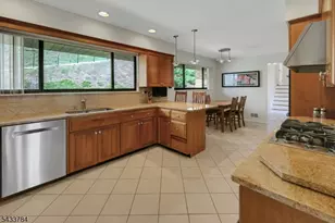 6 Lynnfield Dr, Morris Township, NJ 07960 - Photo 8